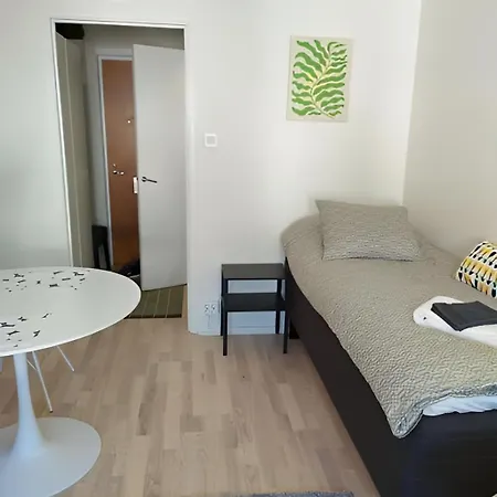 Apartment Your Base - Chic & Well-located - 24h Keybox Entry Helsinki