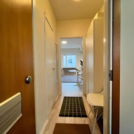Your Base - Chic & Well-located - 24h Keybox Entry Apartment Helsinki